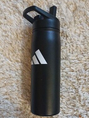 NWOT ADIDAS STAINLESS STEEL WATER BOTTLE